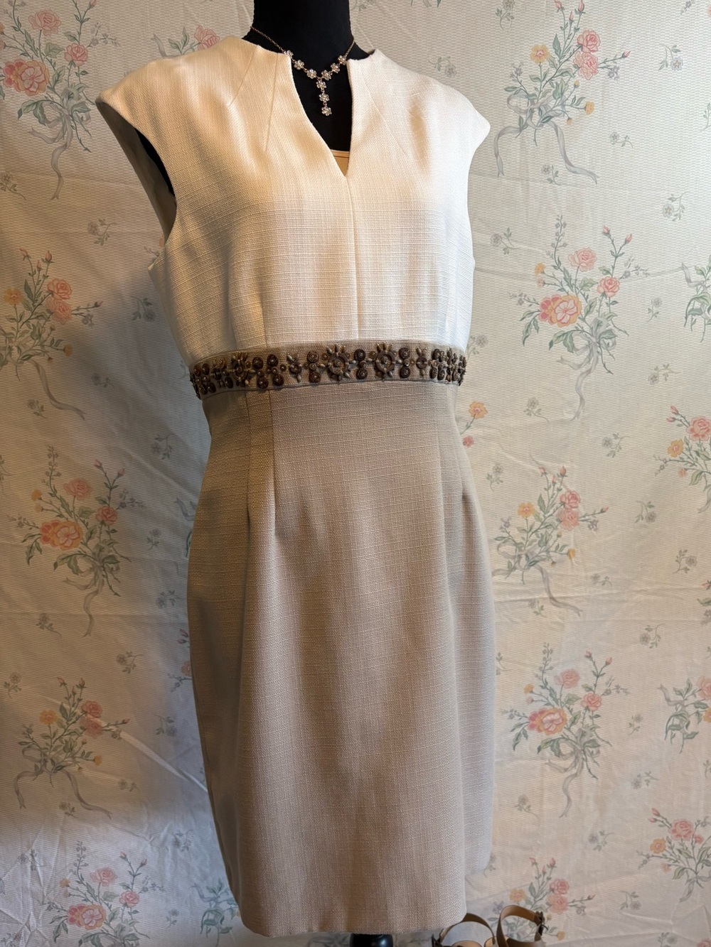 Tahari Two-Tone Cap Sleeve Midi Dress in Ivory and Taupe
